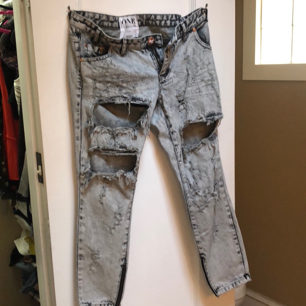 ❌ sold ❌ OneTeaspoon Acid Washed Jeans
